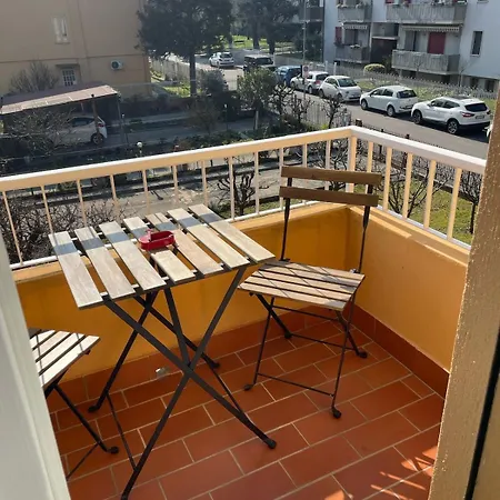 Apartment Tiny House X2 *
