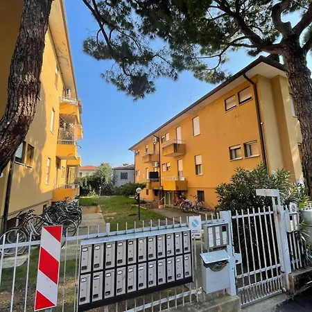 Tiny House X2 アパート *